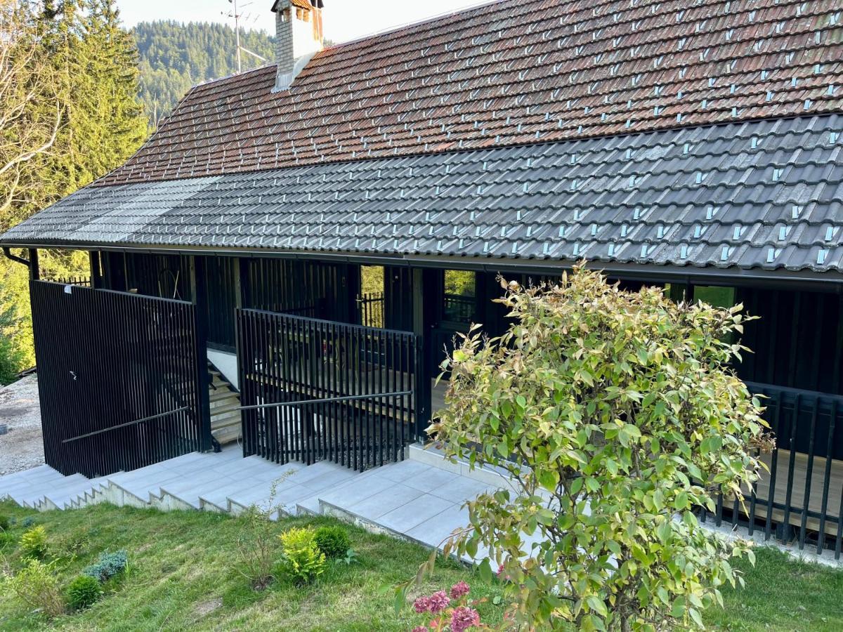 Apartments Pri Fencu Jesenice Kültér fotó