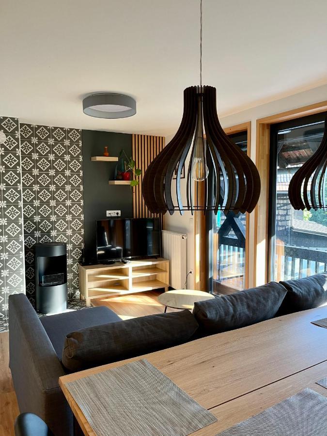 Apartments Pri Fencu Jesenice Kültér fotó