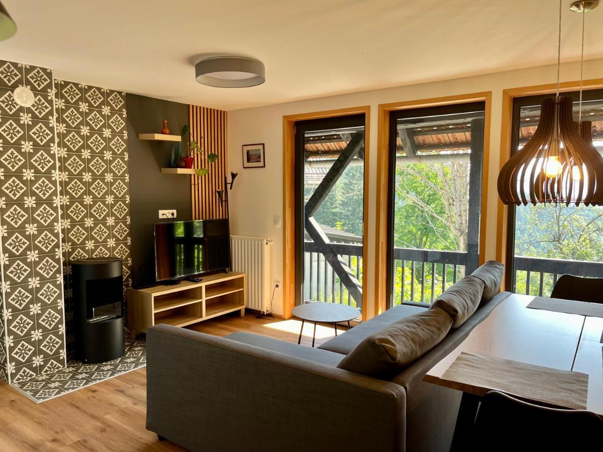 Apartments Pri Fencu Jesenice Kültér fotó