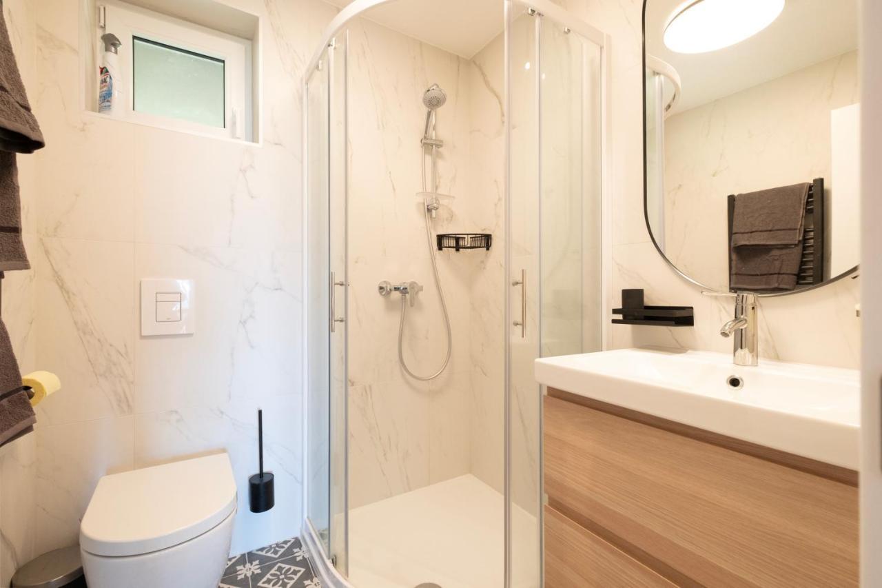 Apartments Pri Fencu Jesenice Kültér fotó