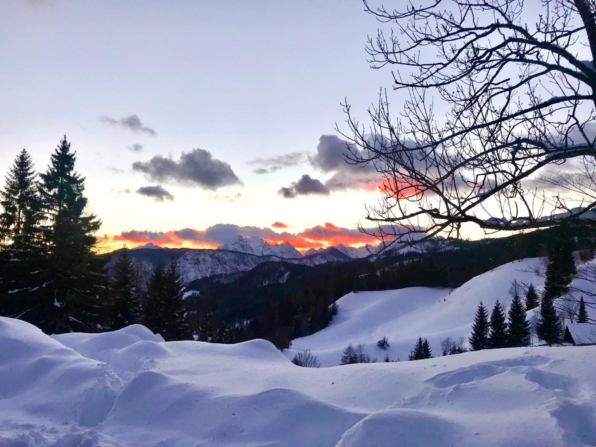 Apartments Pri Fencu Jesenice Kültér fotó