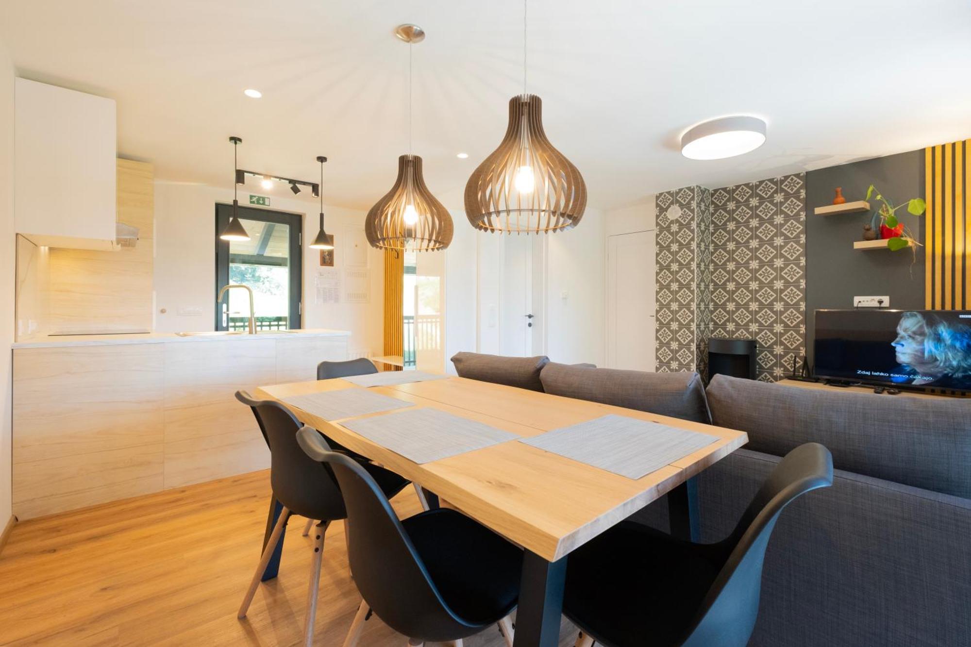 Apartments Pri Fencu Jesenice Kültér fotó