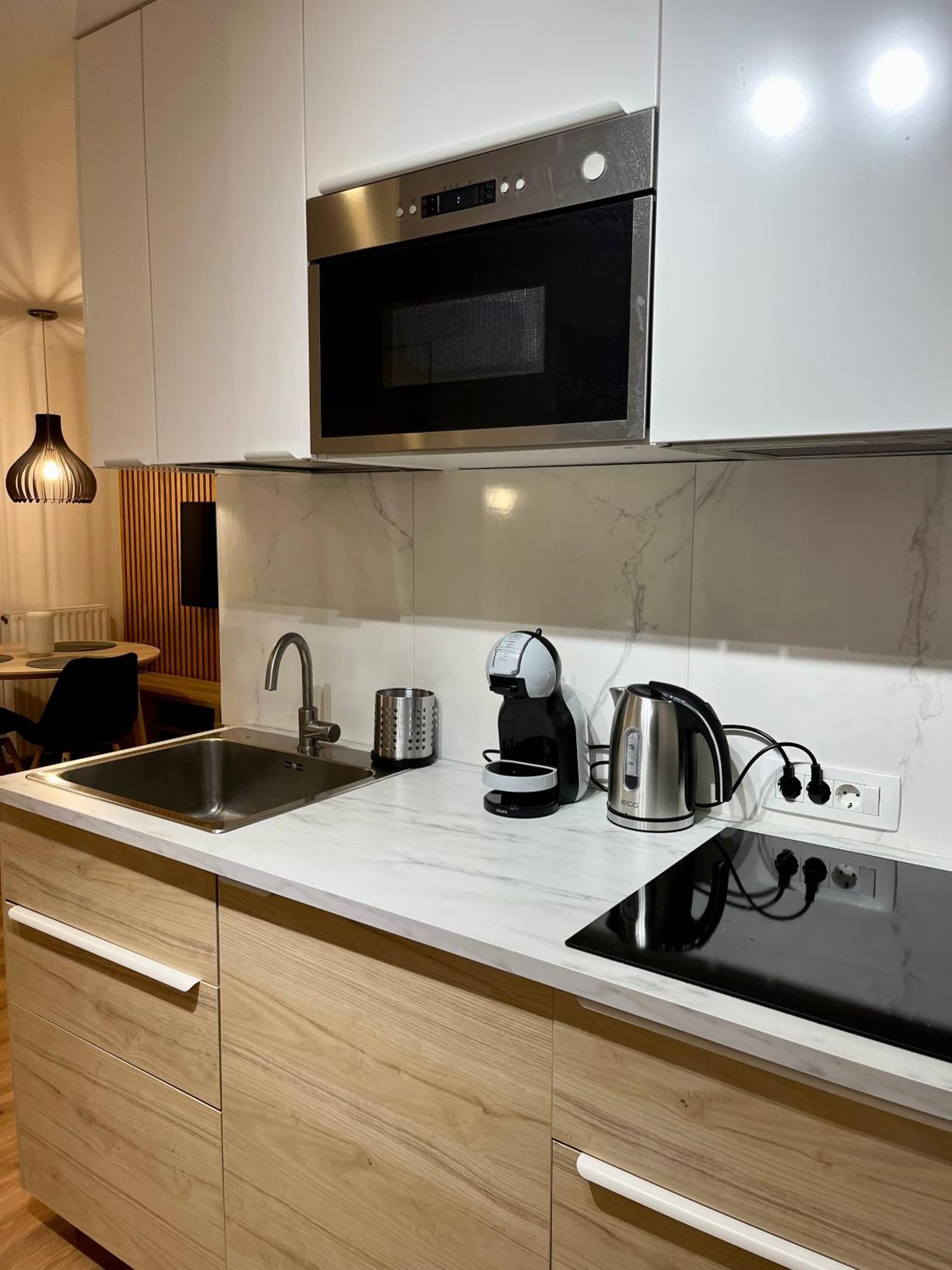 Apartments Pri Fencu Jesenice Kültér fotó