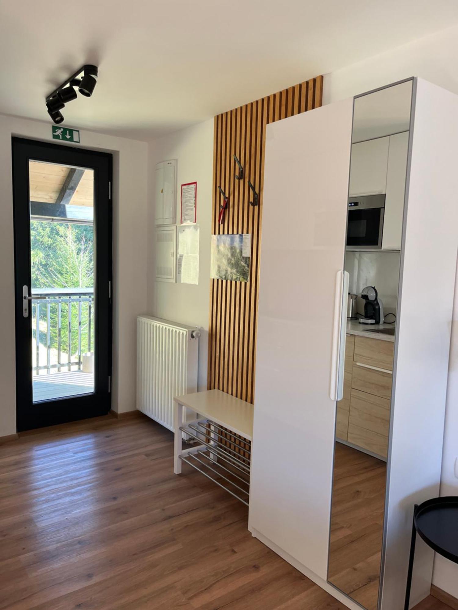 Apartments Pri Fencu Jesenice Kültér fotó